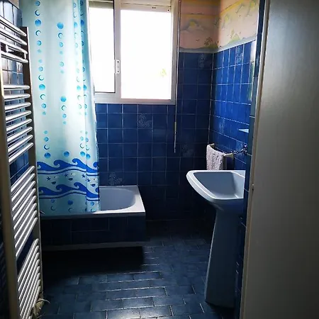 T2 43 M2 Ds 4 Pers Terrasse Jardin Parking Tt Confort Proche Biarritz Loc Samedi Samedi * Anglet